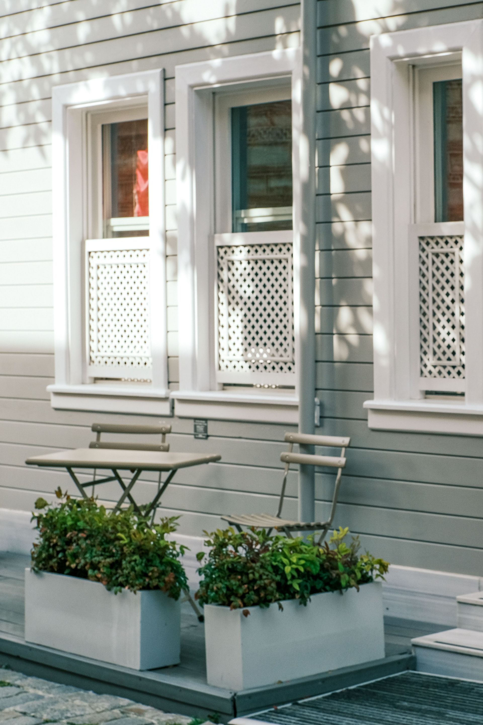 siding installation for commercial spaces