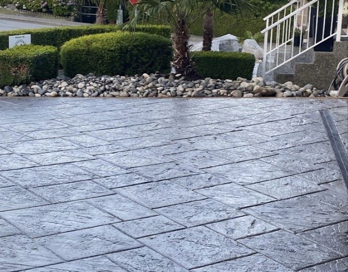 Gray patterned concrete patio
