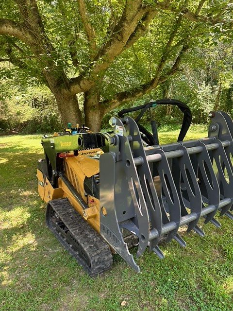 emergency tree removal company, tree trimming, tree pruning, stump grinding, stump removal, tree care specialists, land clearing company, turner's tree service