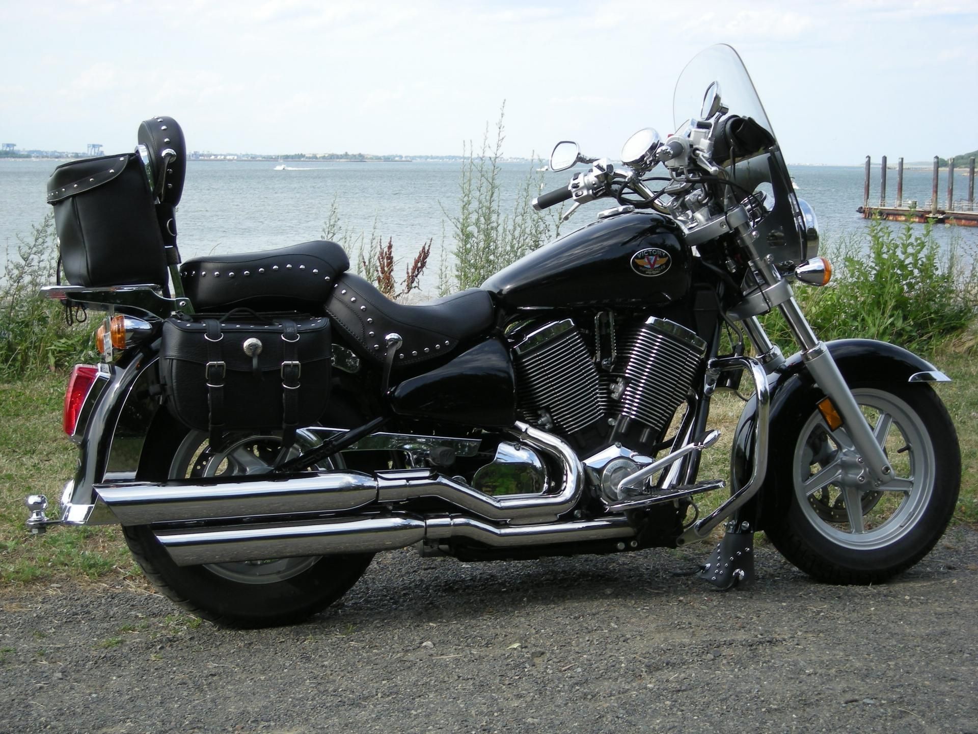 sideview of a motorcycle with a HitchDoc tow bar