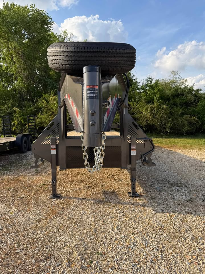 Grey Delta Gooseneck Trailer