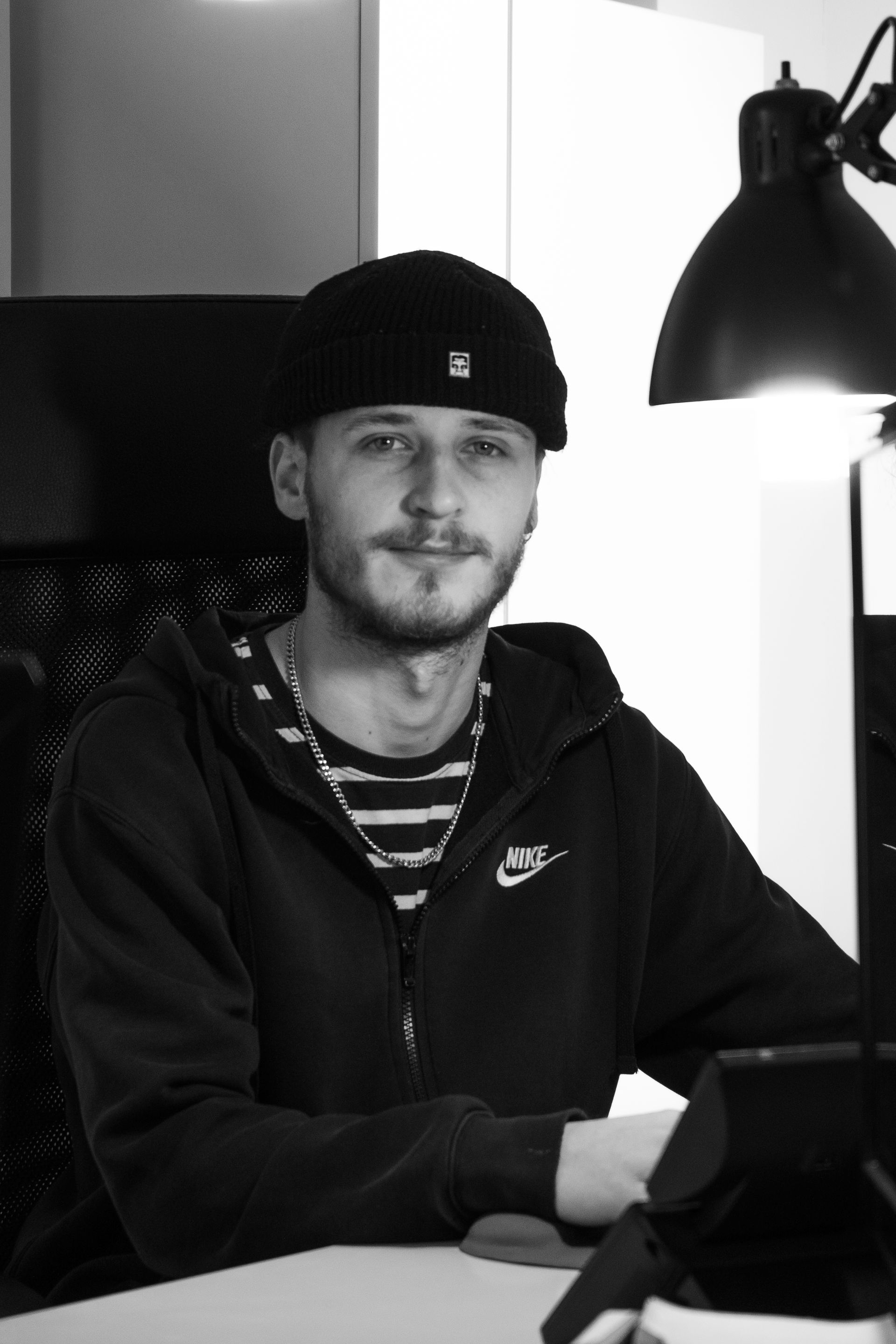 Hugo - Vidéastre et photographe chez VERSUS Communication