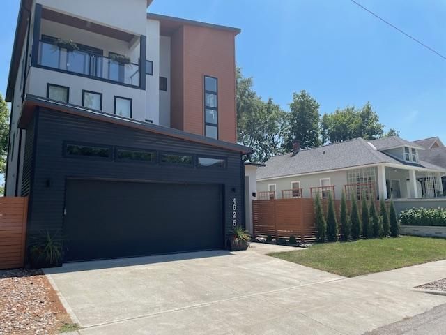 4625 Terrace House