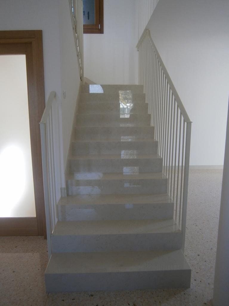 scale in marmo