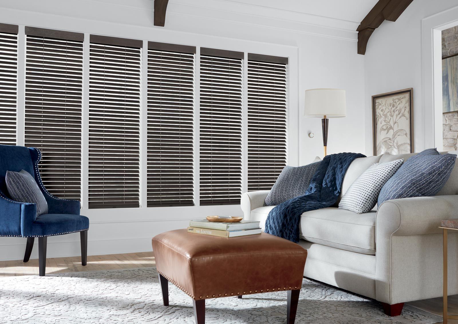 Real Wooden Blinds vs. Faux Wood Blinds: Which is Better?
