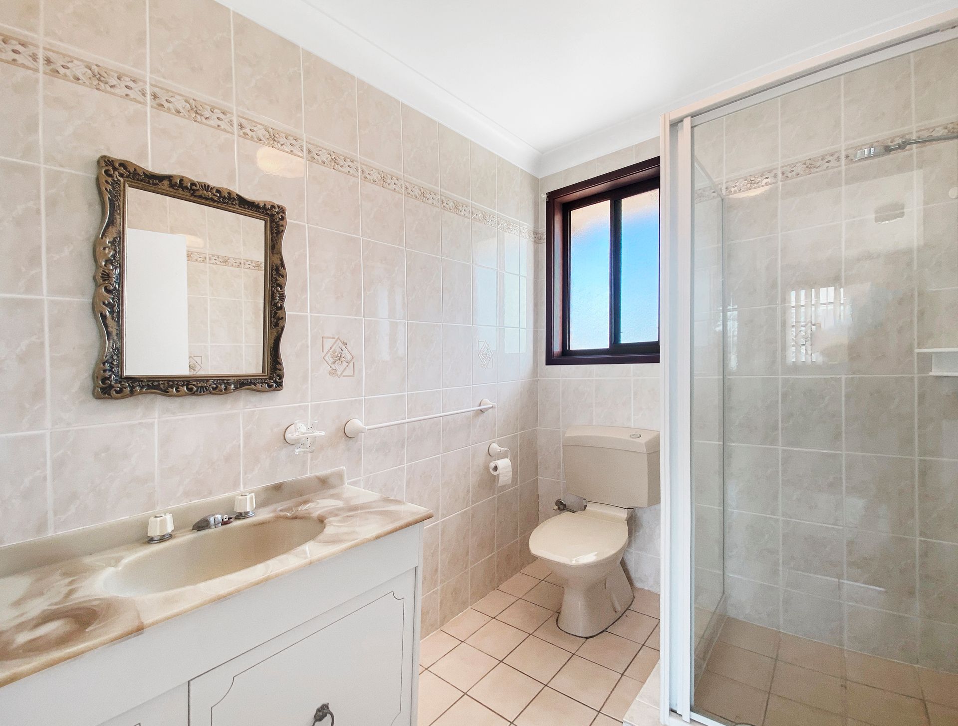Clean Kitchen — Thirroul Beach Accommodation  In Woonona, NSW