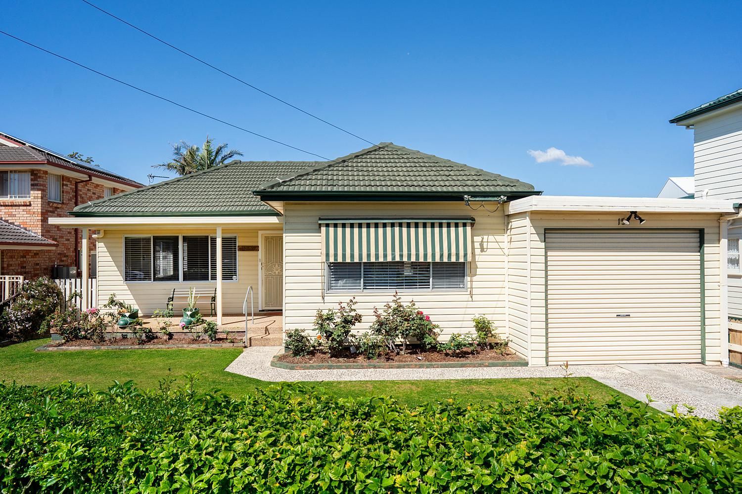 Living Room — Thirroul Beach Accommodation  In Woonona, NSW