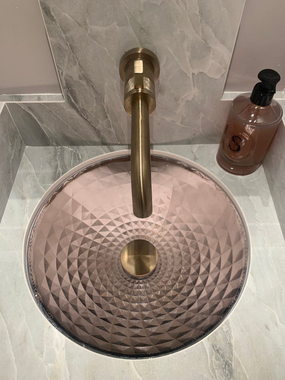 Glass sink with backlight