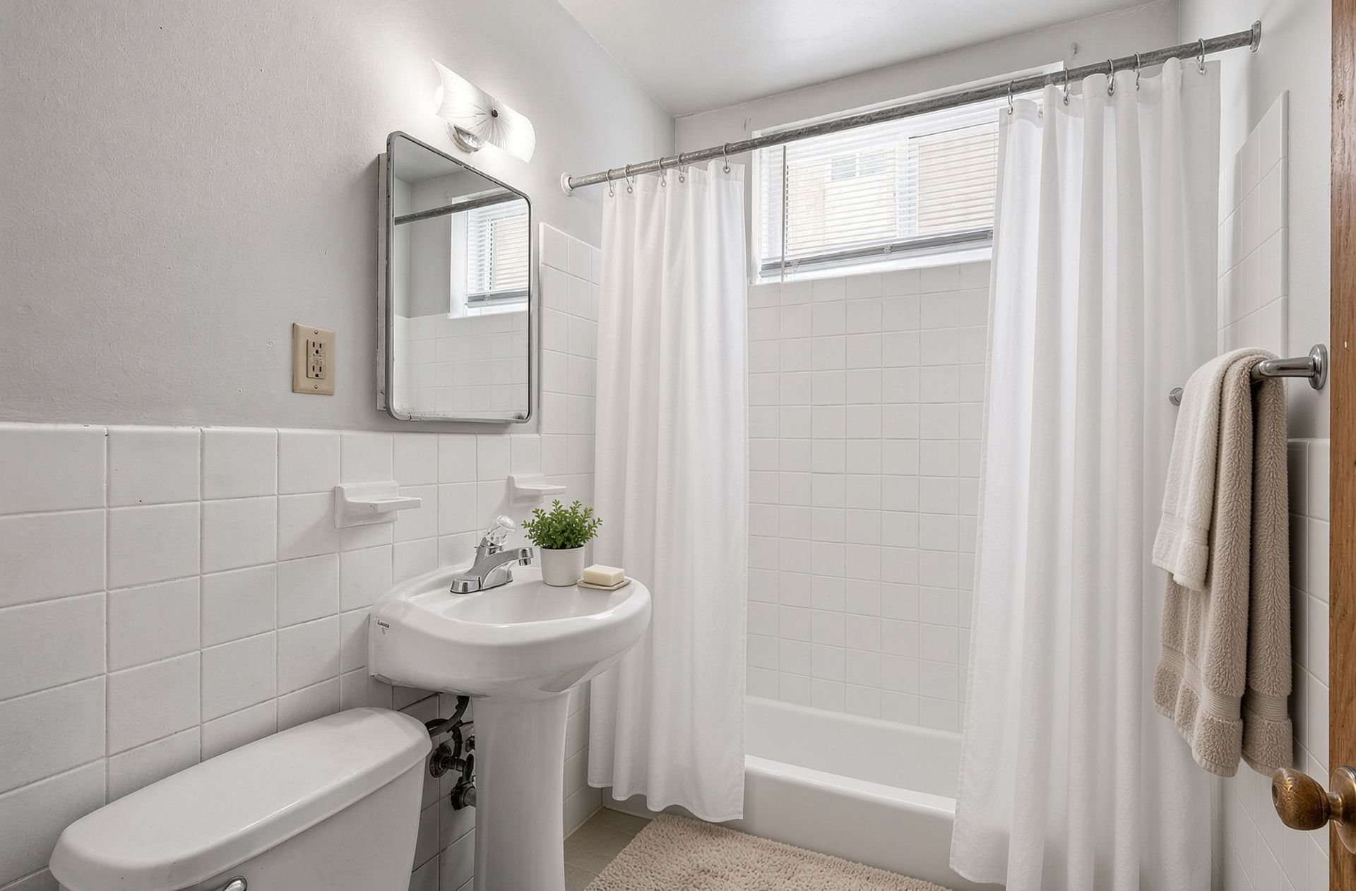 Bathroom in a Hanson Court apartment