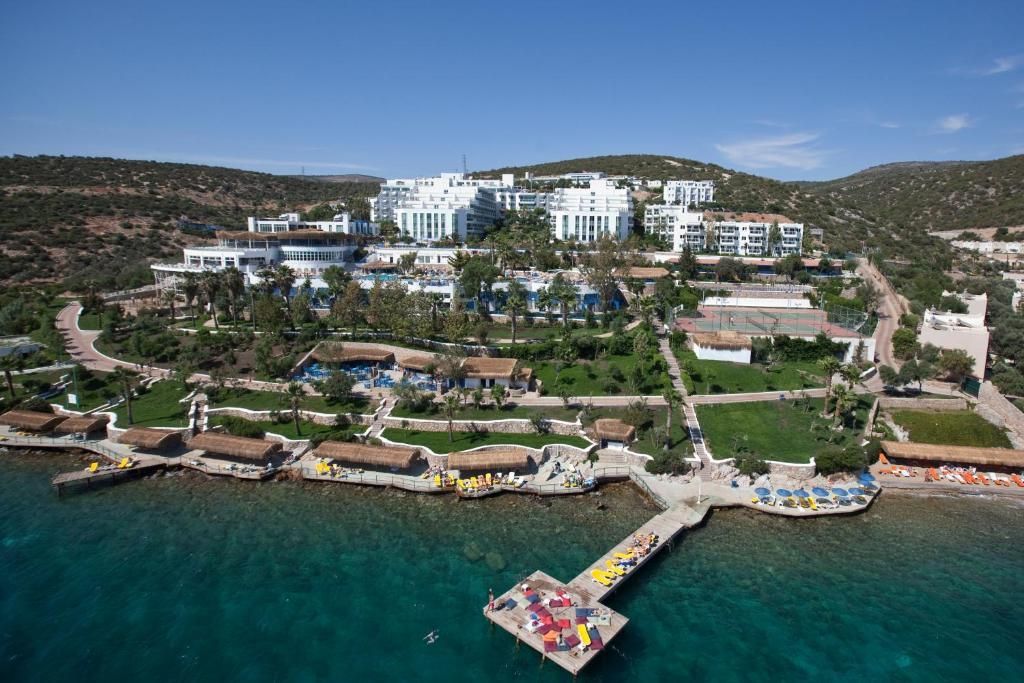 Bodrum Holiday Resort and Spa