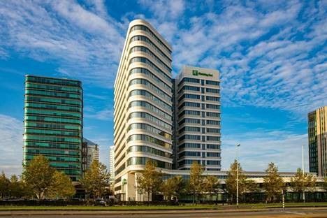 Holiday Inn Arena Towers 