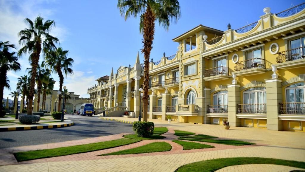 El Mercato Hotel & Spa