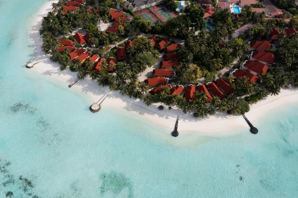 Niva Kurumba Resort