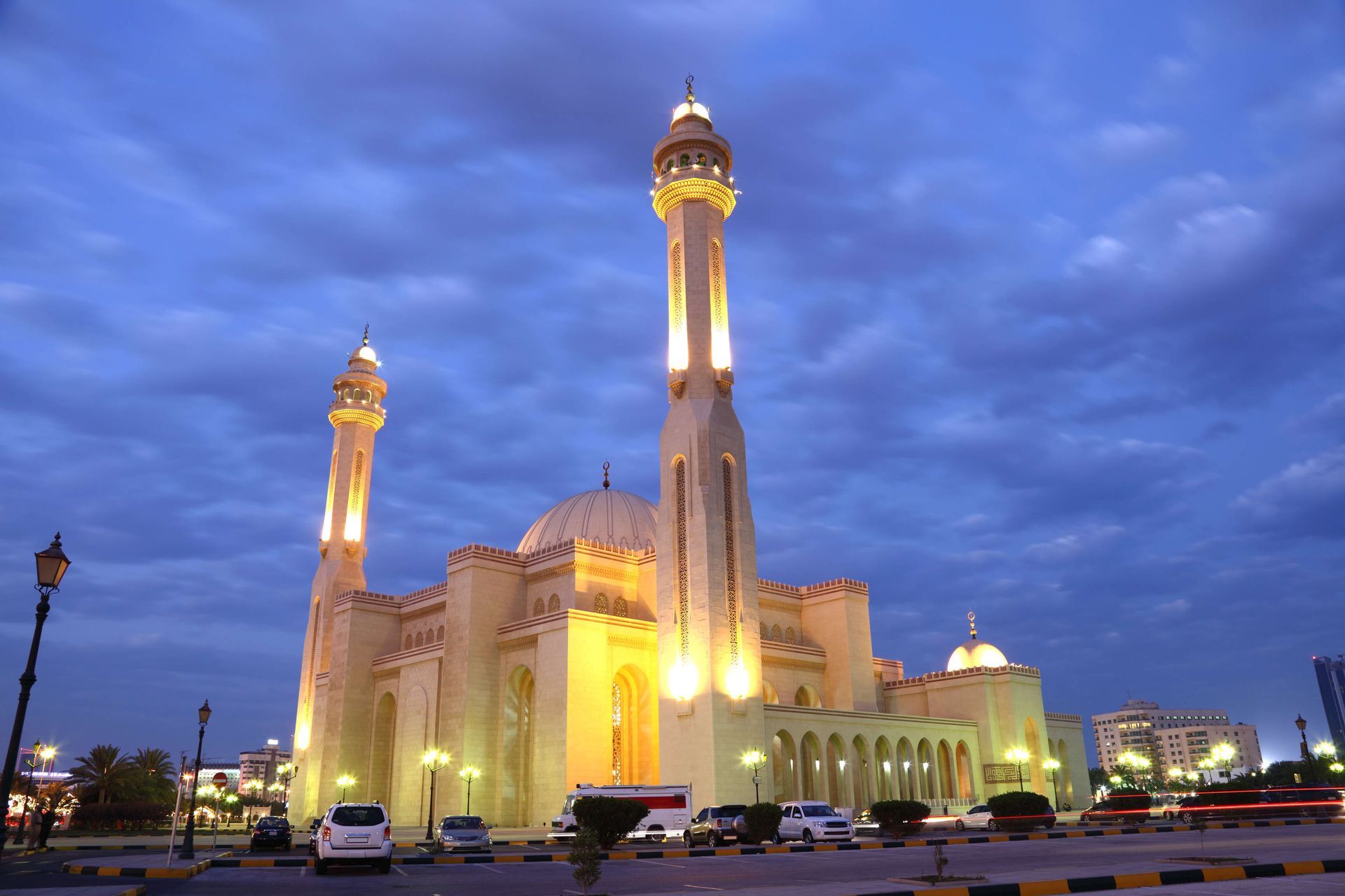 Al Fateh Grand Mosque in Manama, Bahrain.