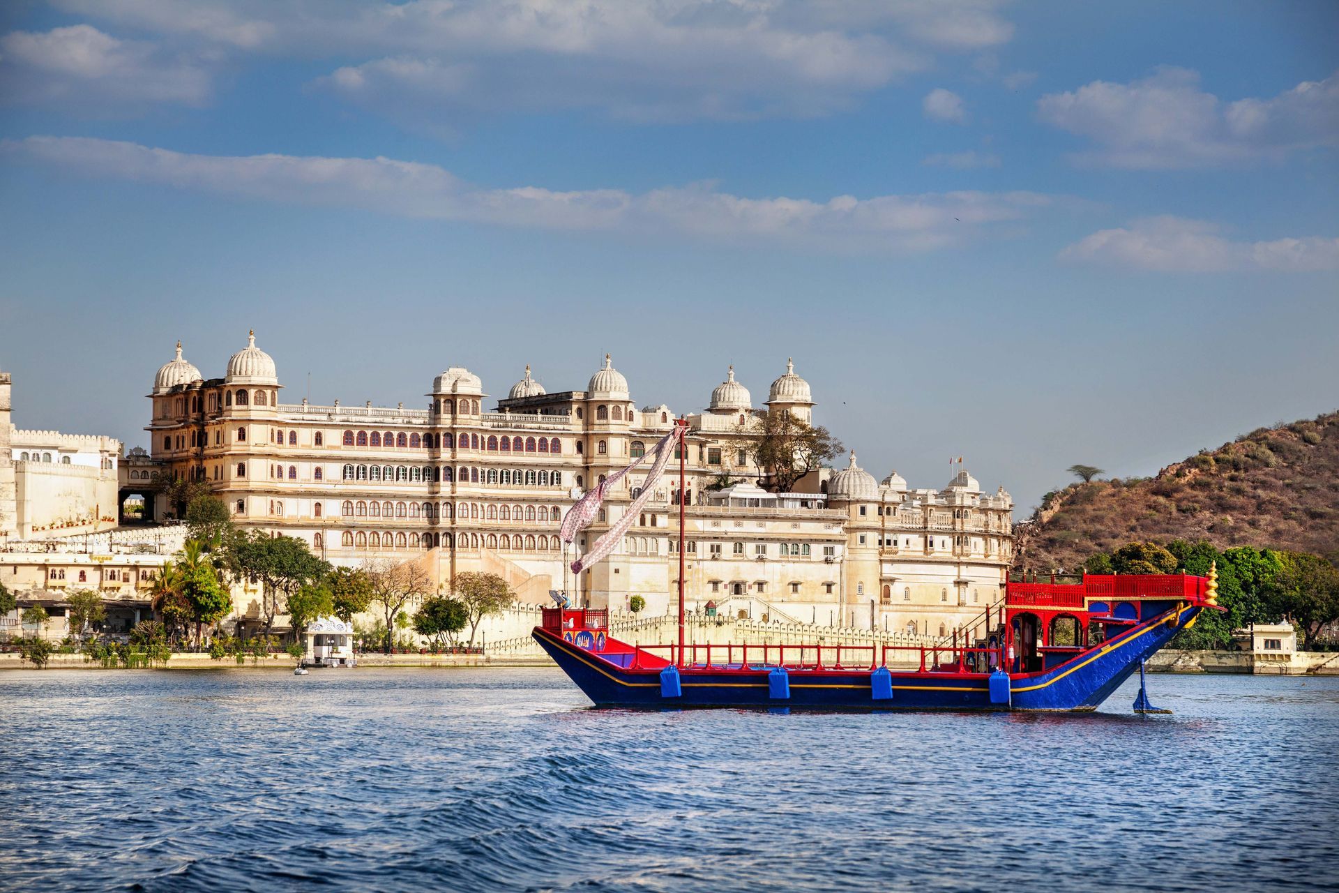 Panoramic view of City Palace, a museum in Udaipur, Rajasthan, India.