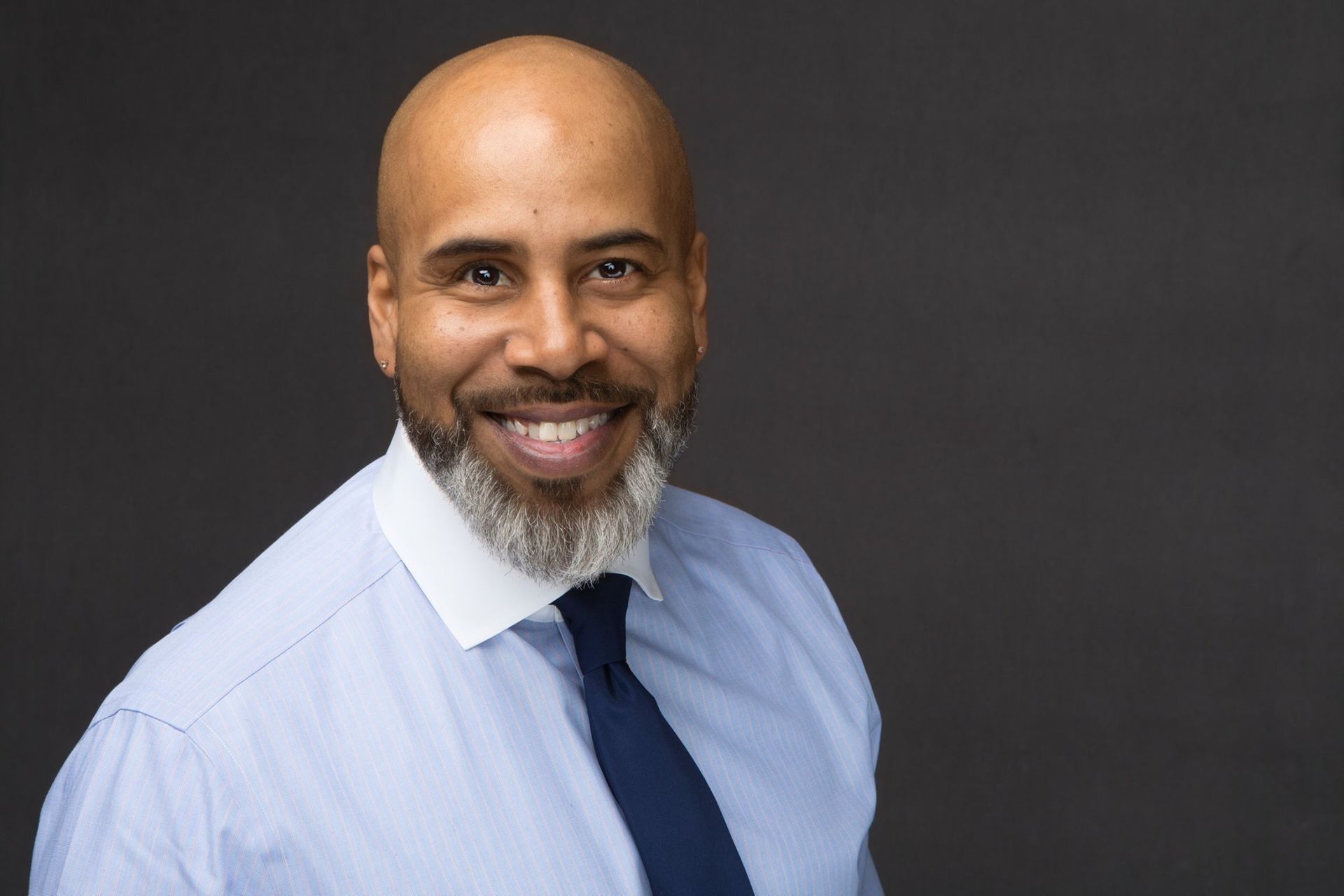 Headshot Photographer. — Evanston, IL — Bordeaux Studio