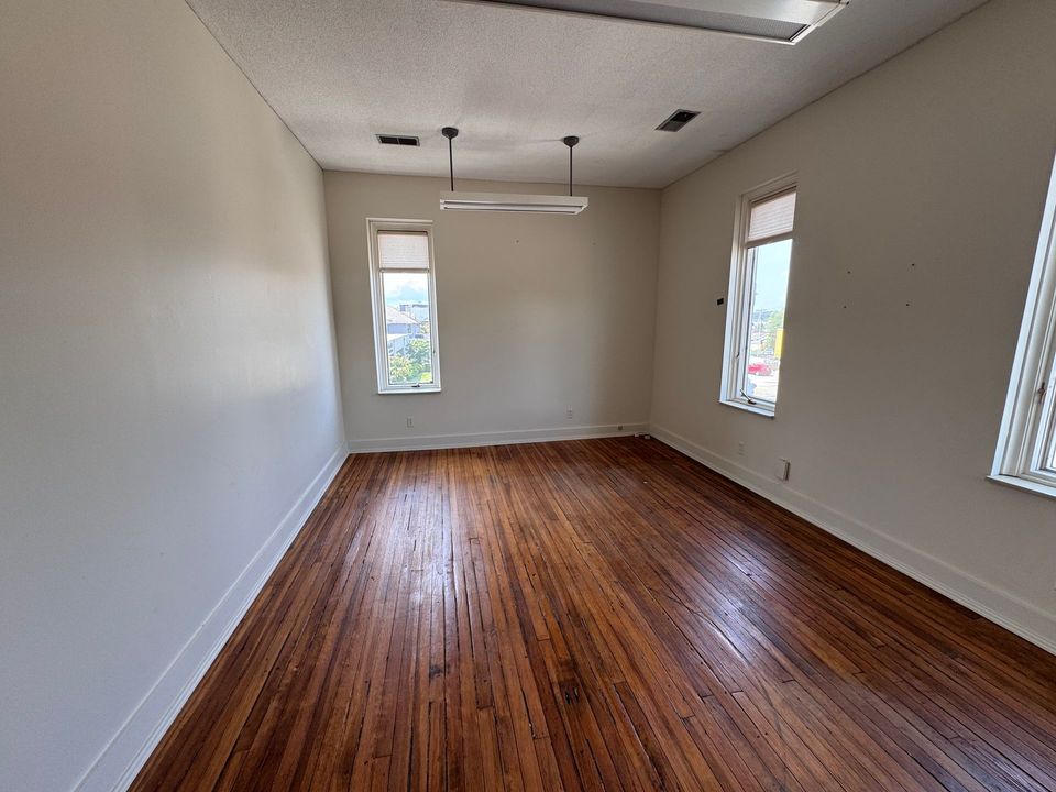 Private upper level office with windows at 601 Johnston St SE
