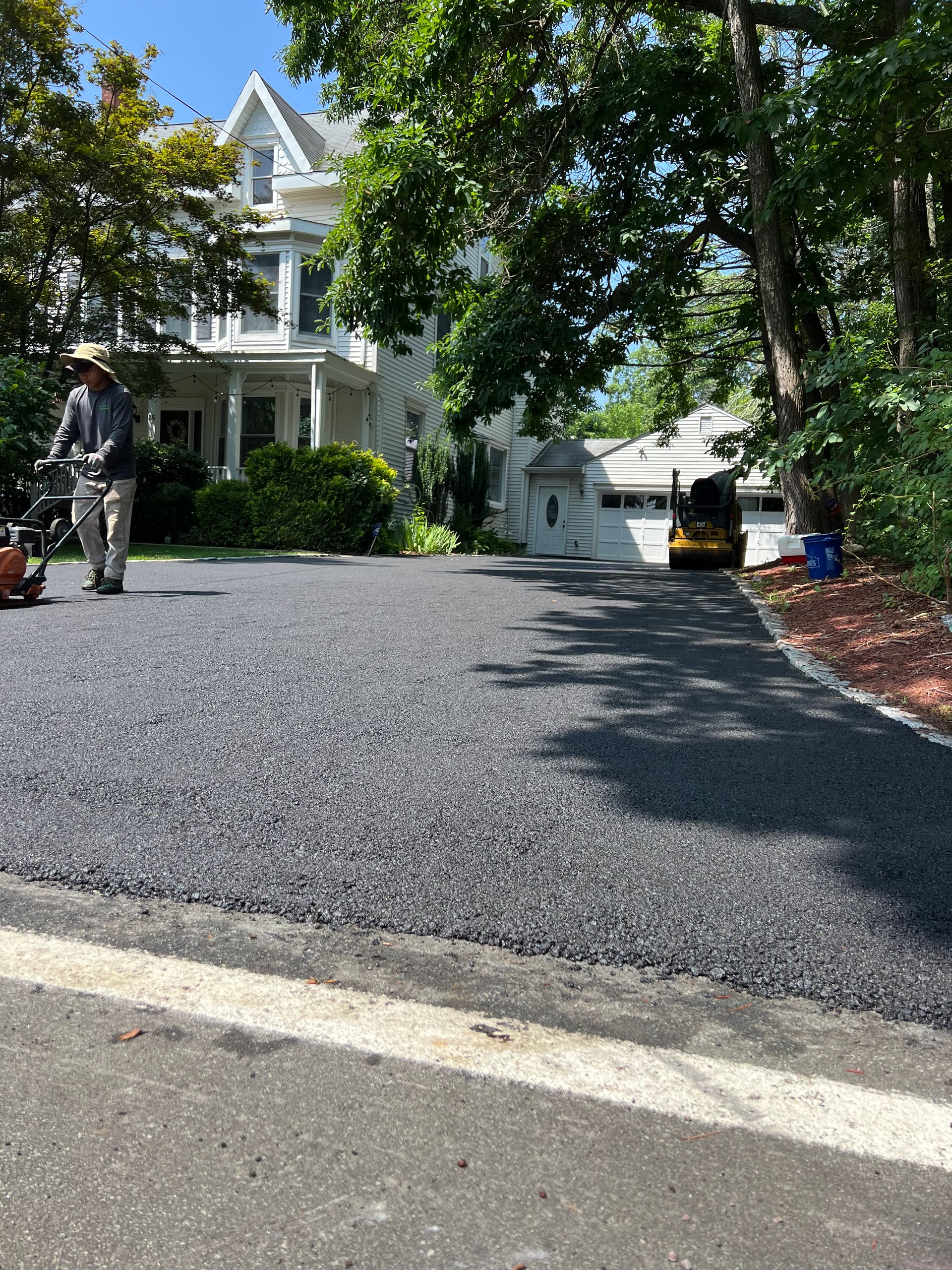 Custom Asphalt Paving Warwick, NY J Young Enterprises, Inc.