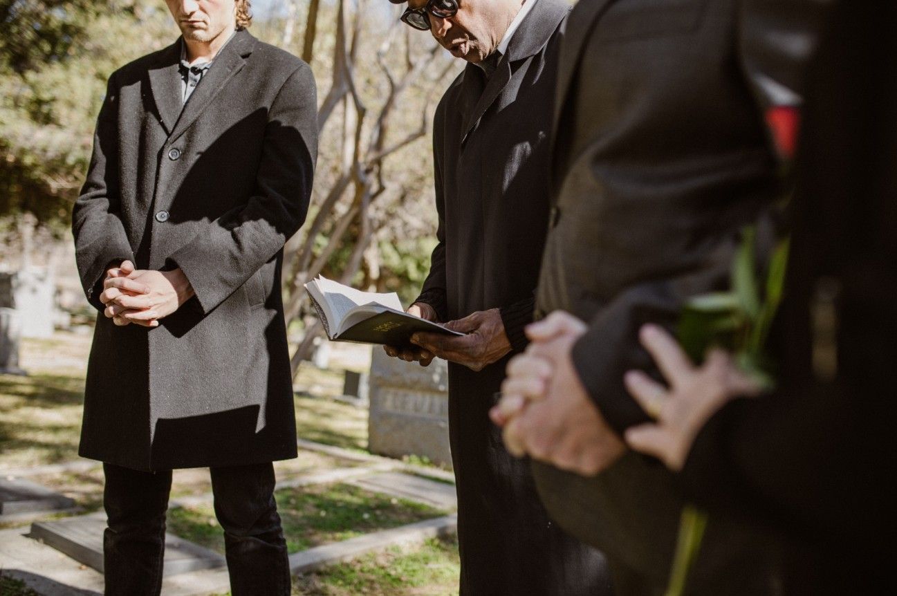 Family gathered for a respectful graveside funeral service and remembrance ceremony in Allentown
