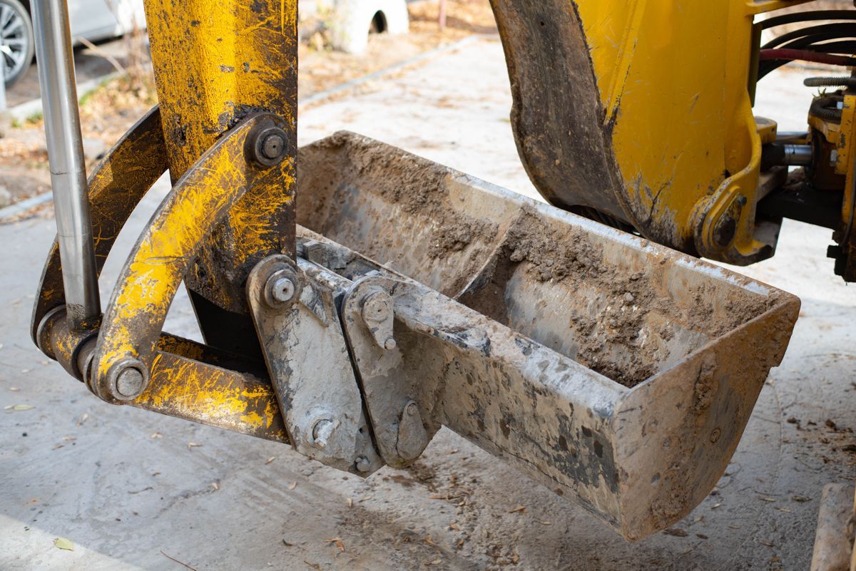 20 - 25t tilt mud bucket