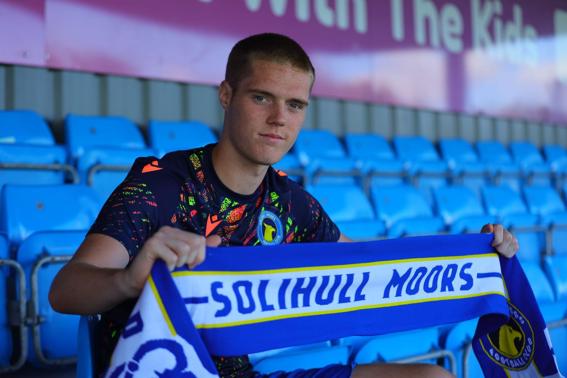 Carter Pinnington Joins Moors on Loan