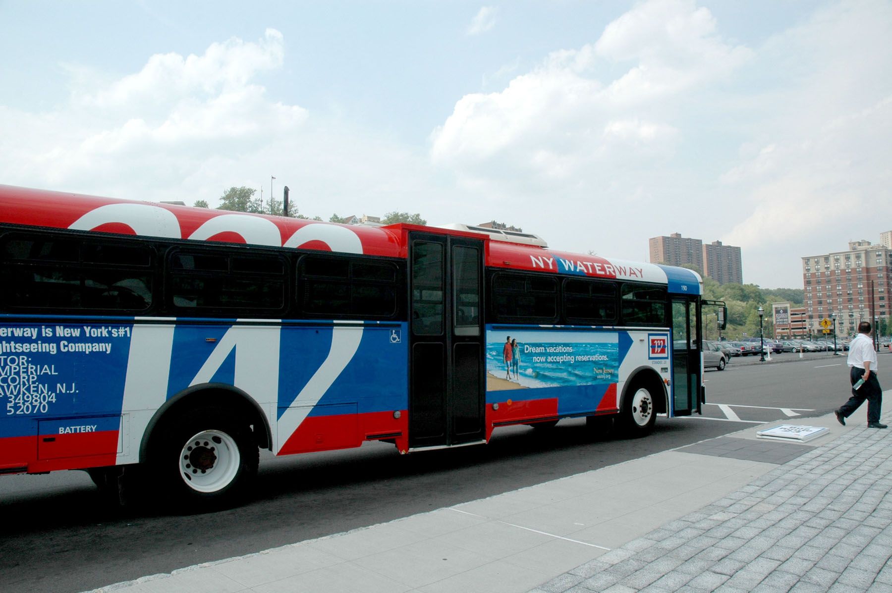 Guttenberg Bus Photo