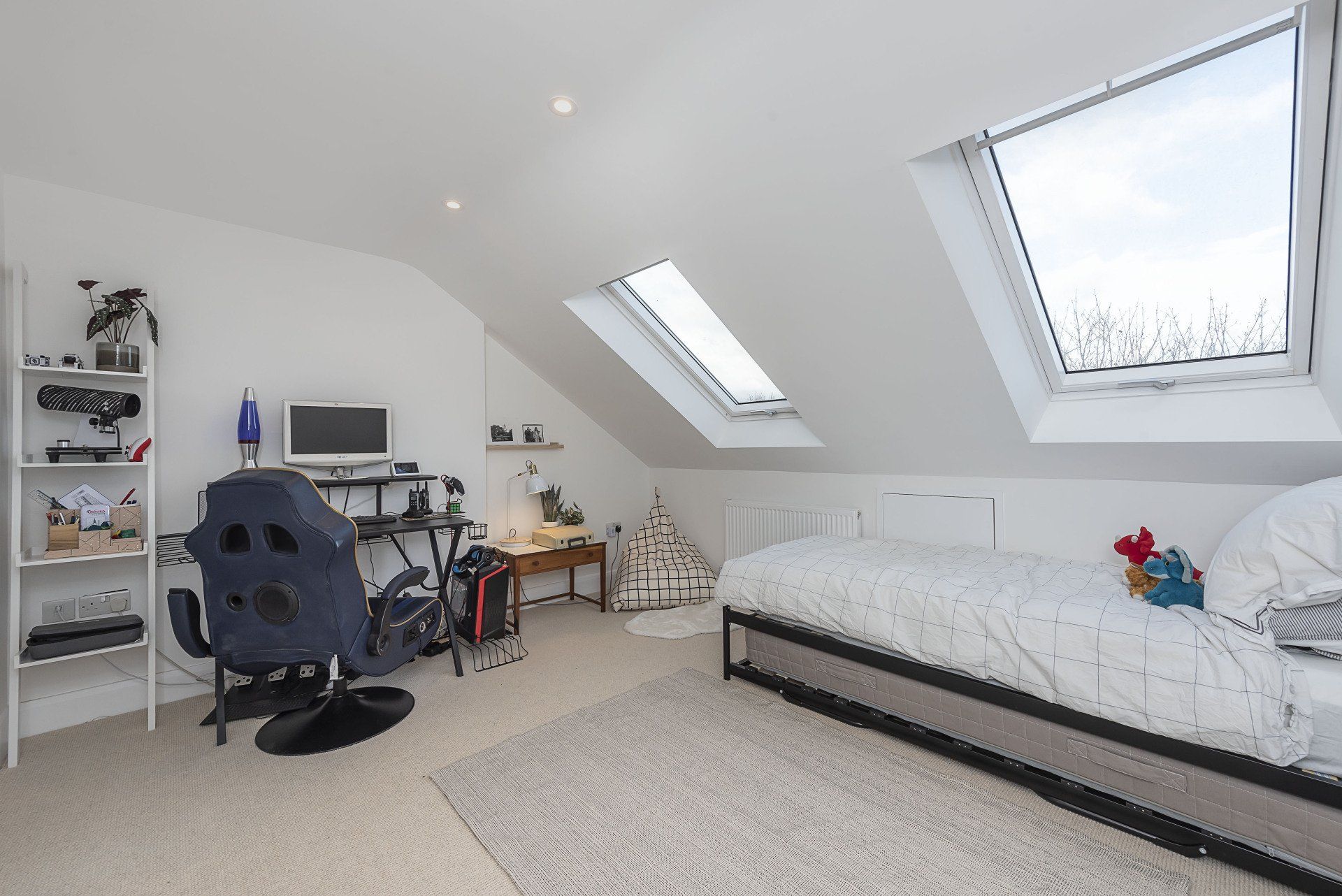 Elmsfield Avenue