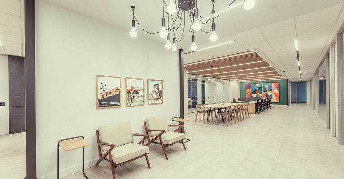 Memorial lounge