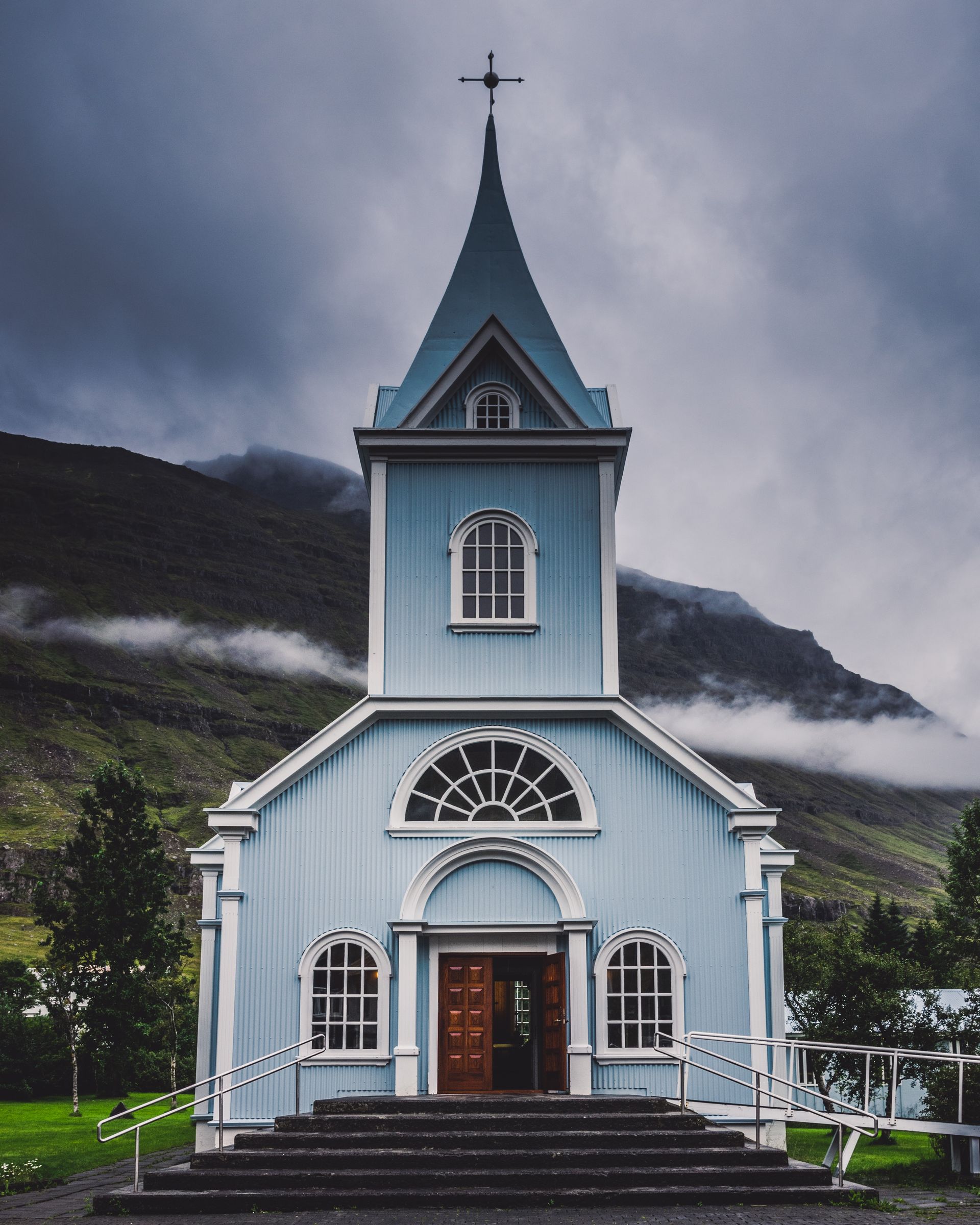Igreja precisa de contador Igreja precisa de contador