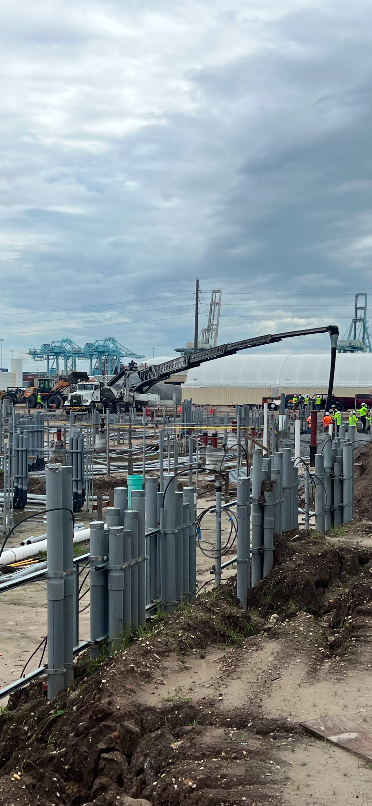 Material Placement & Removal Discover expert Material Placement solutions with Sea Level Development, a full-service site development company in FL.