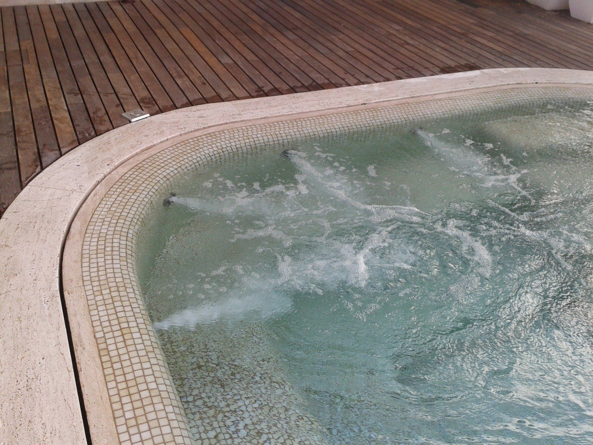 Telone per piscina