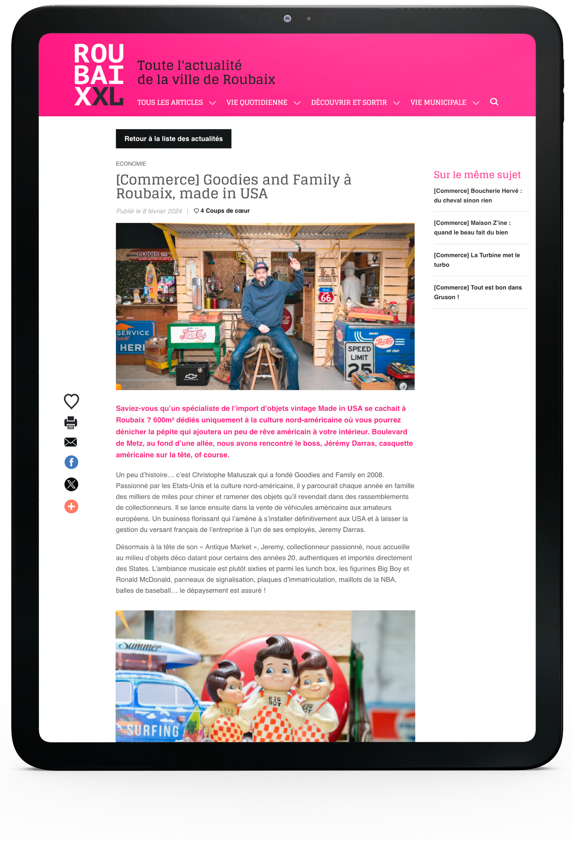 Tablette affichant un article web ; un homme dans un atelier pose avec des outils.