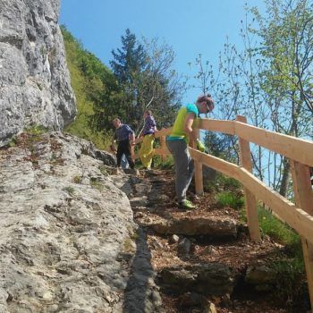 trekking