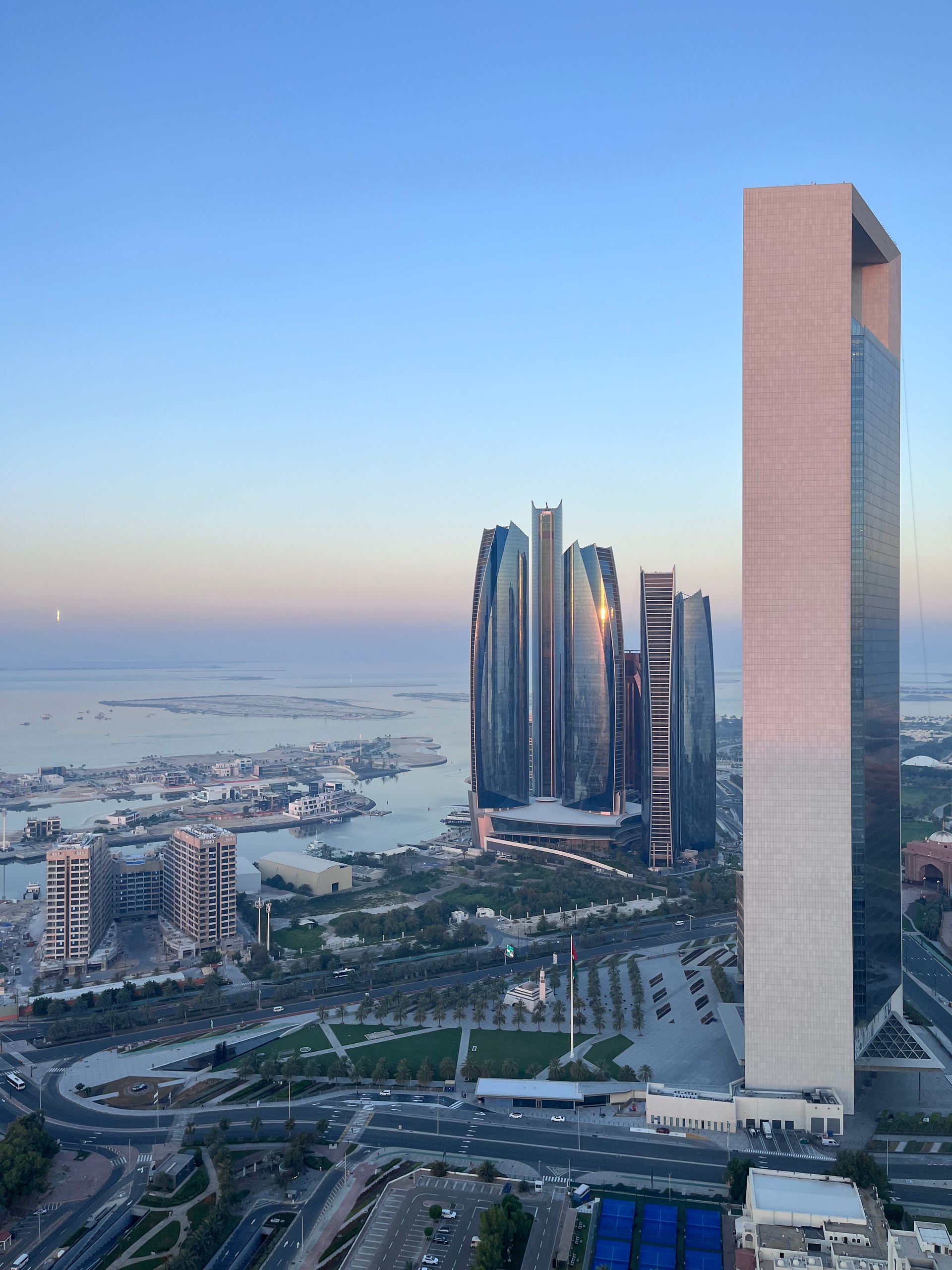 Legal consultation for UK expats living in the UAE