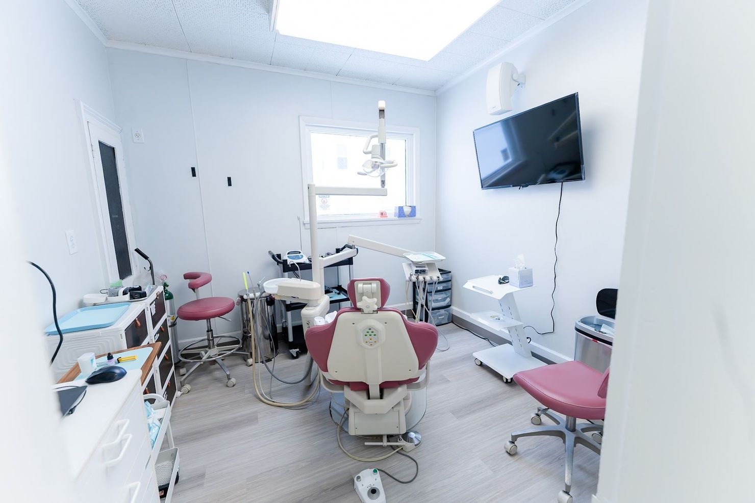 Bright treatment room at Rome Dental & Implant Center in Rome, NY