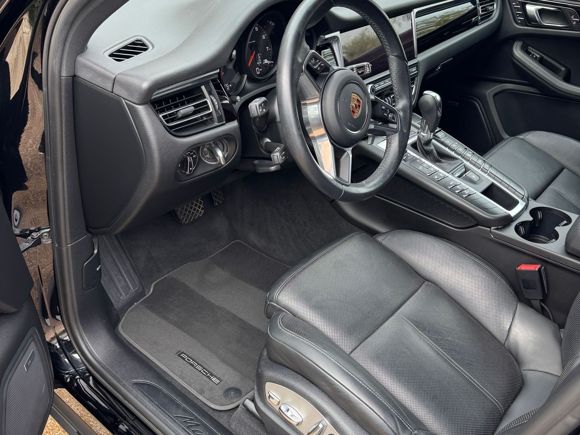 After mobile car detailing in Austin TX. After Interior Mobile Car Detailing | Best Services in Austin, TX, Driftwood, TX, Dripping Springs, TX, Westlake, TX, Bee Cave, TX, and Lakeway, TX