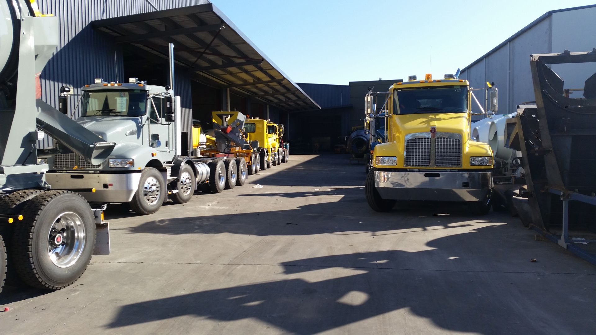 10-Wheel Mixer — Sumner, QLD — Thai Steel Fabrications