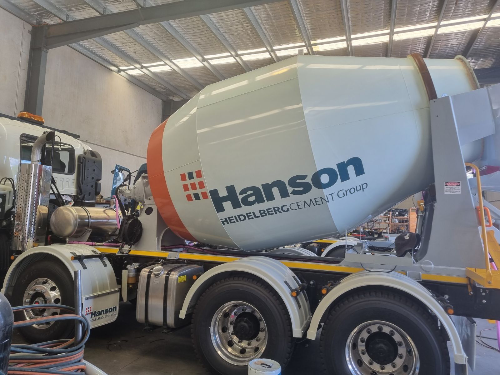 Standard 8-Wheel Mixer — Sumner, QLD — Thai Steel Fabrications