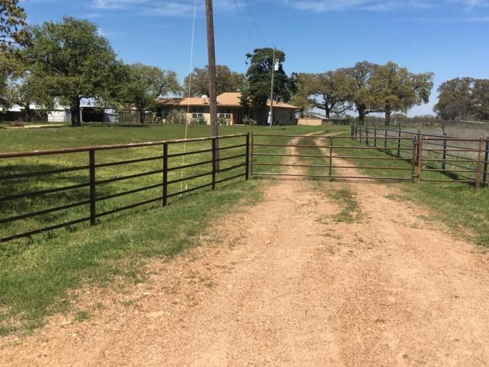 commercial fencing