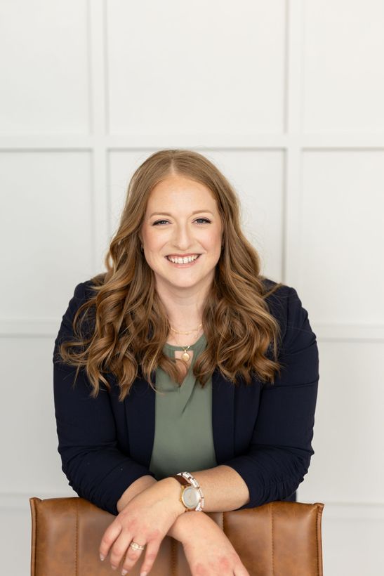 Angela Hunter Professional Headshot