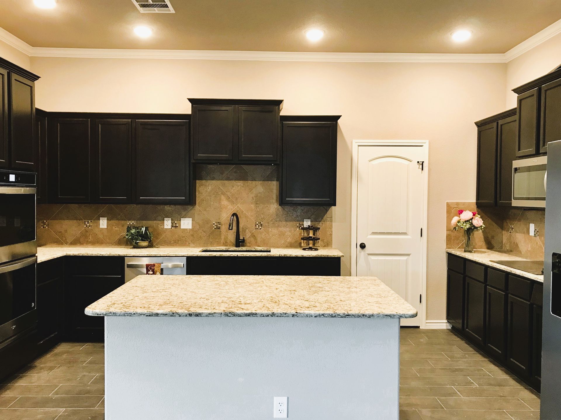 Ashford Homes - Kitchen Cabinets