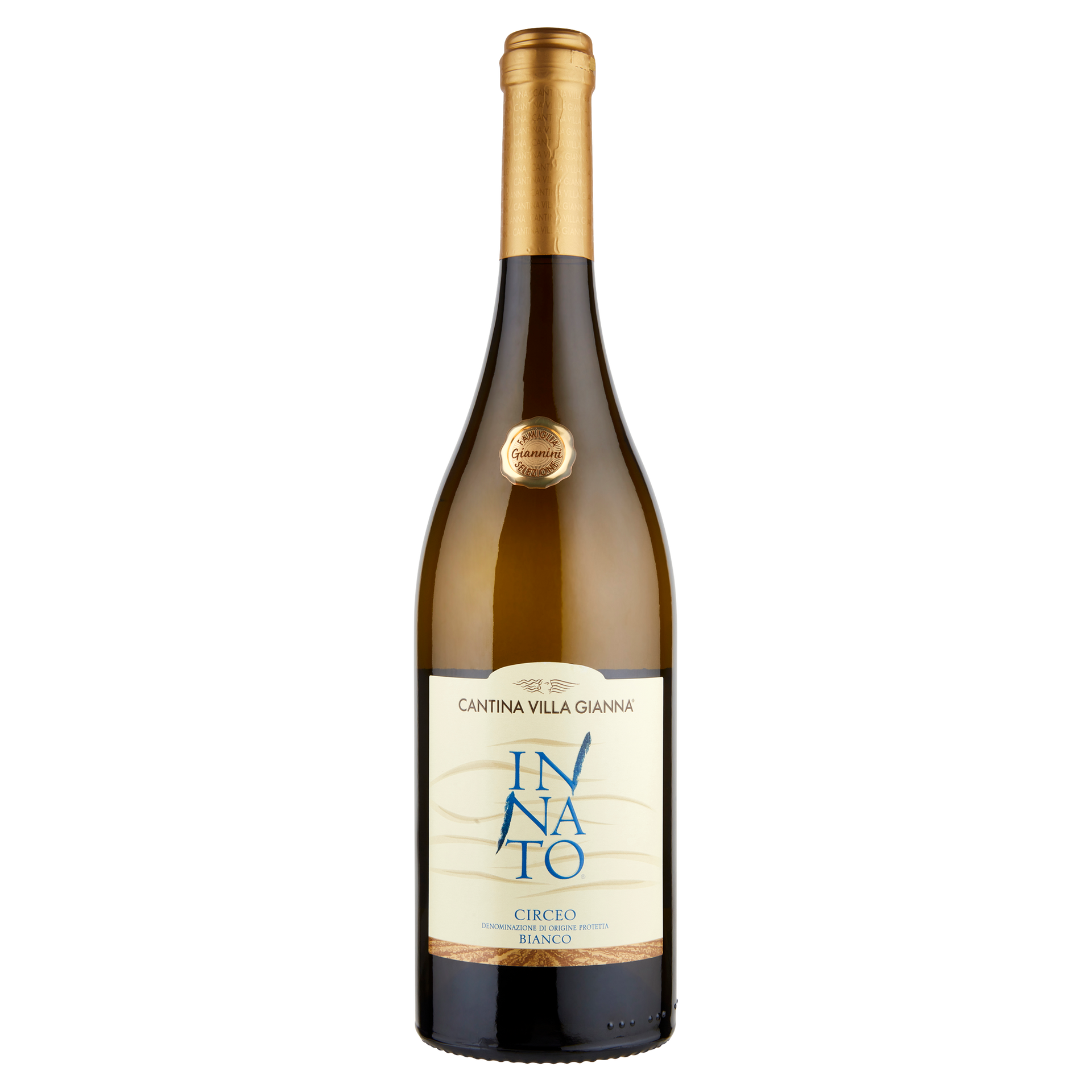 Fles witte wijn met een crèmekleurig etiket en een dop van goudfolie op een witte achtergrond.