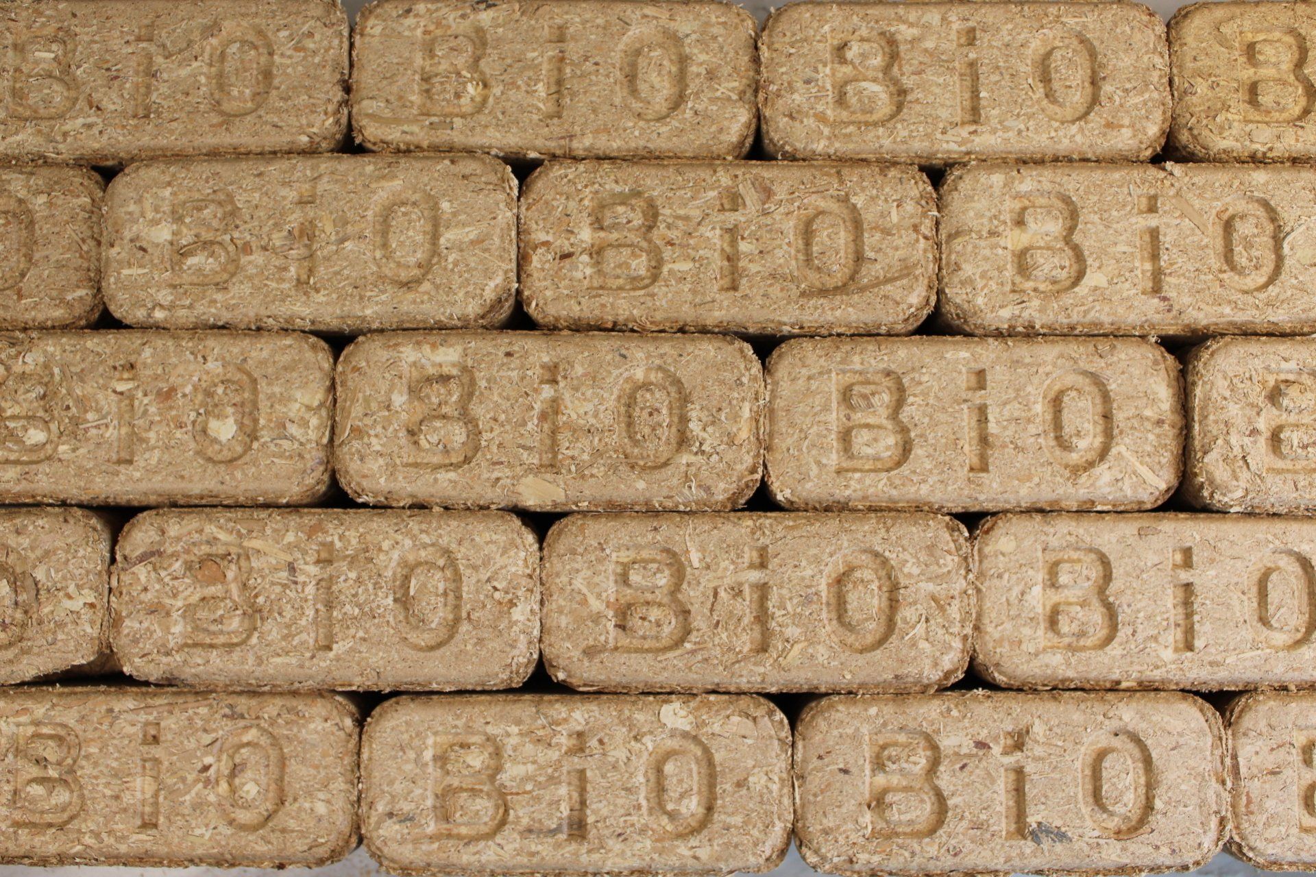 Maine Hardwood Pellet Blend offered by Pellets Now