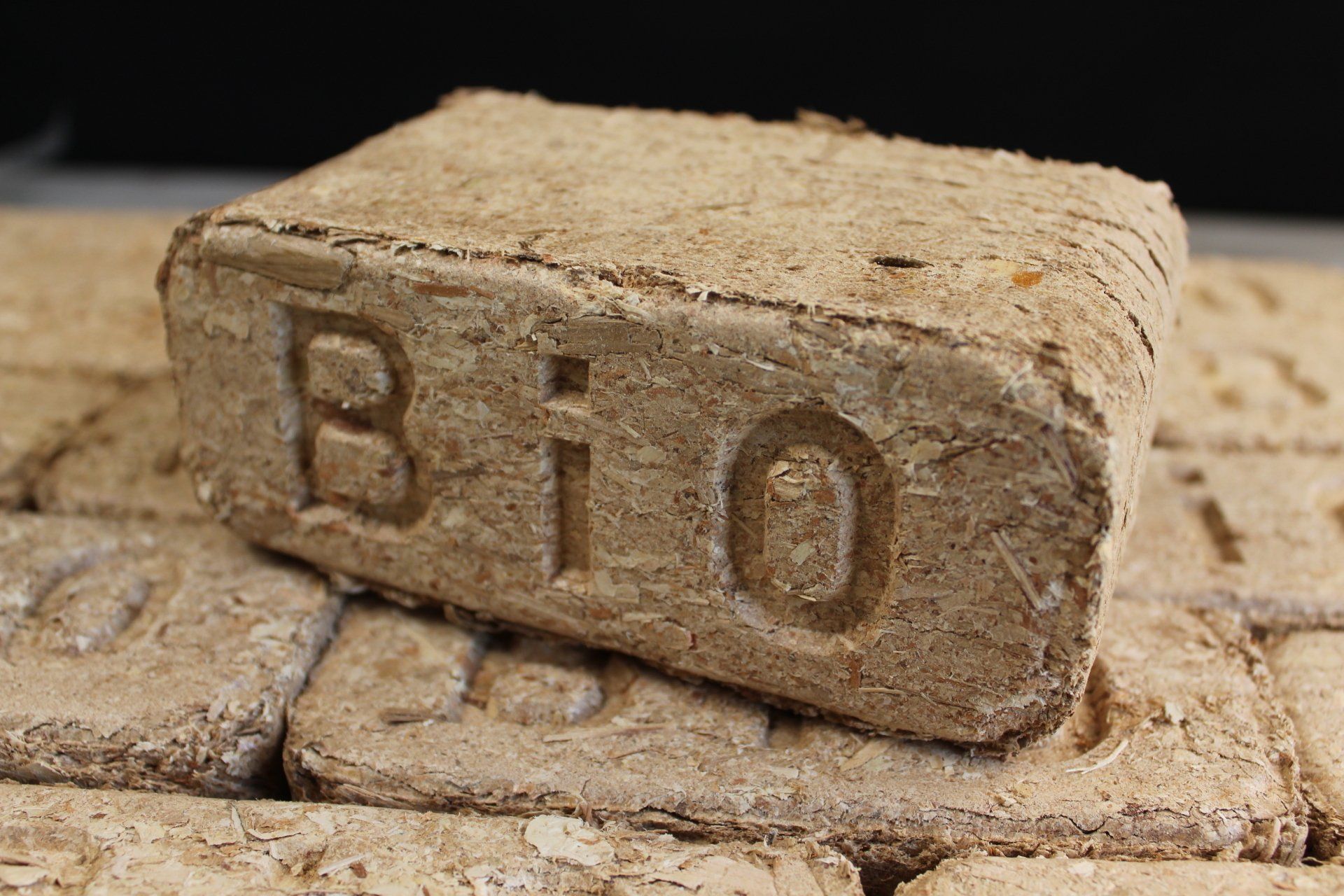 Pellets Now & Biobrick present an eco friendly firewood brick