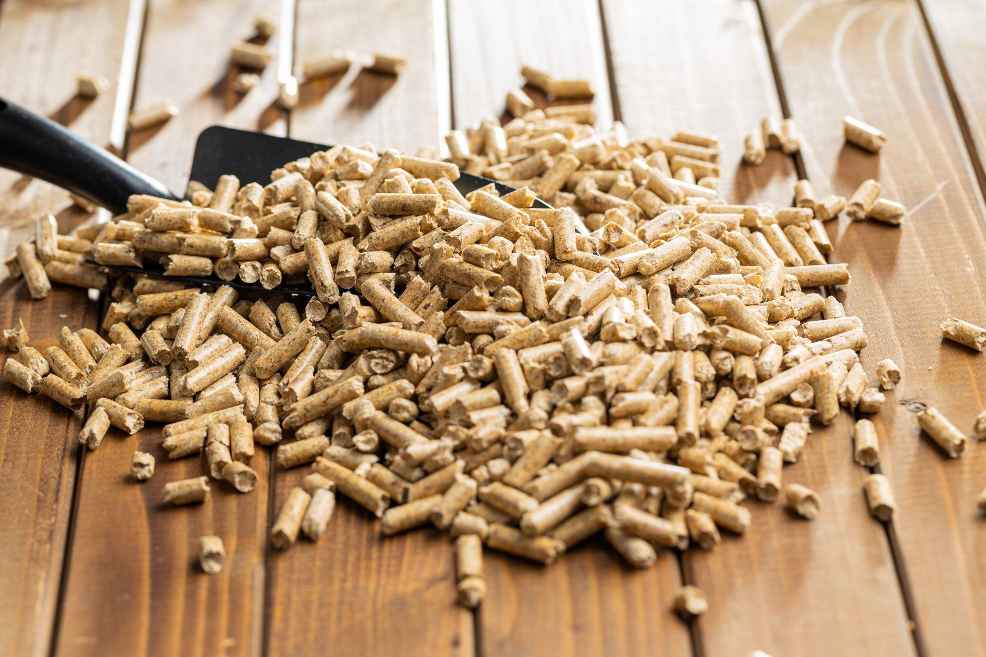 Pellet stoves with heating oil with pellets now.