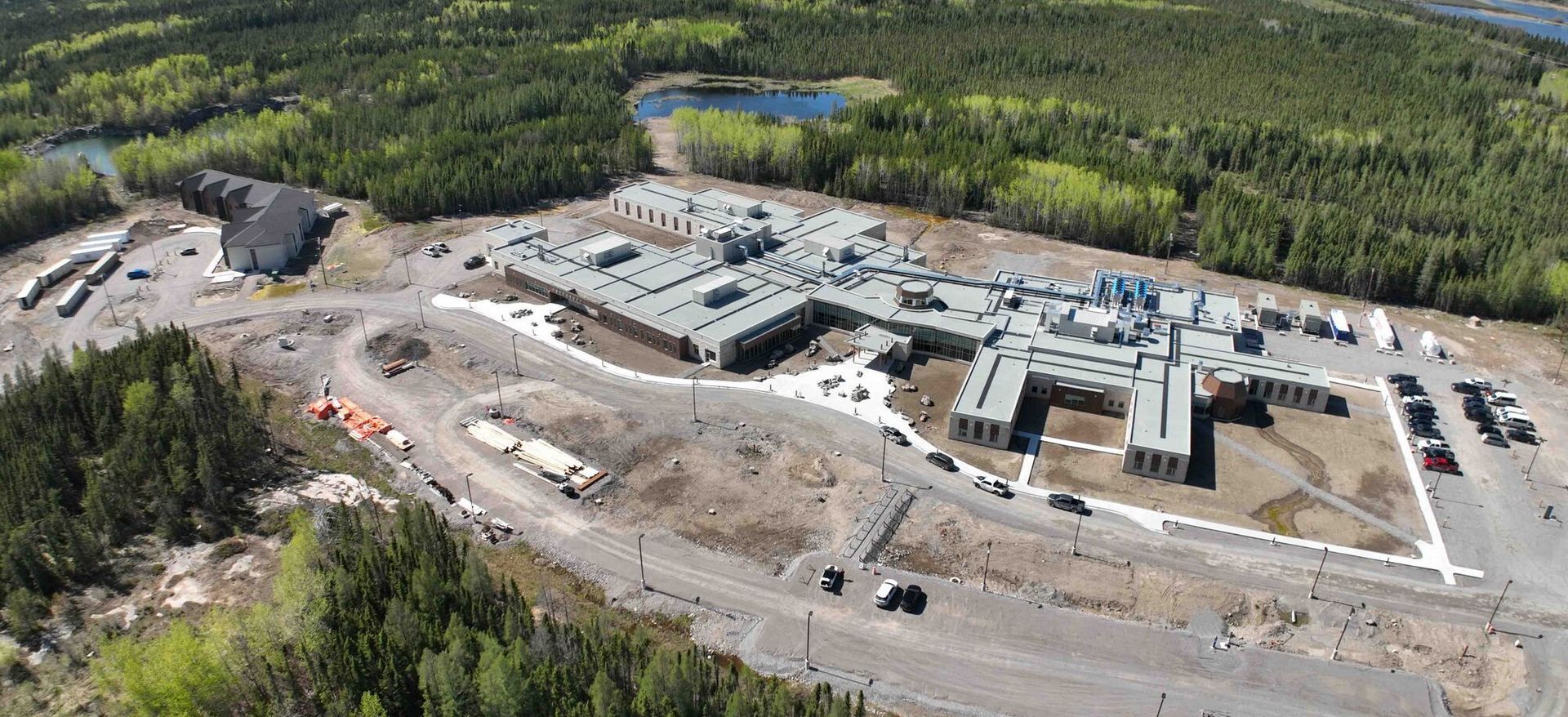 An aerial view of NHCN Nanatawiwekamik Health Centre