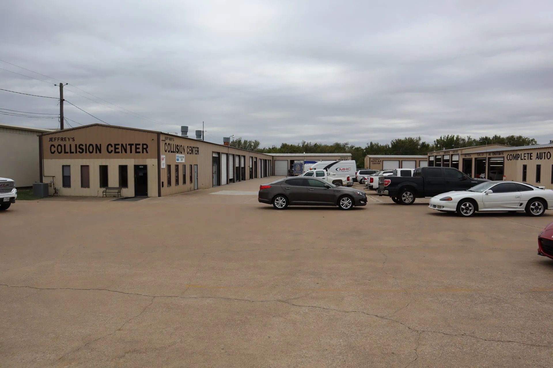 jeffreys_collision_center_building