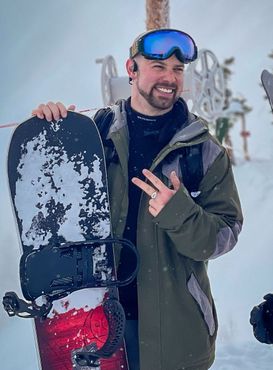 Garrett Scott snowboarding at copper mountain in Colorado