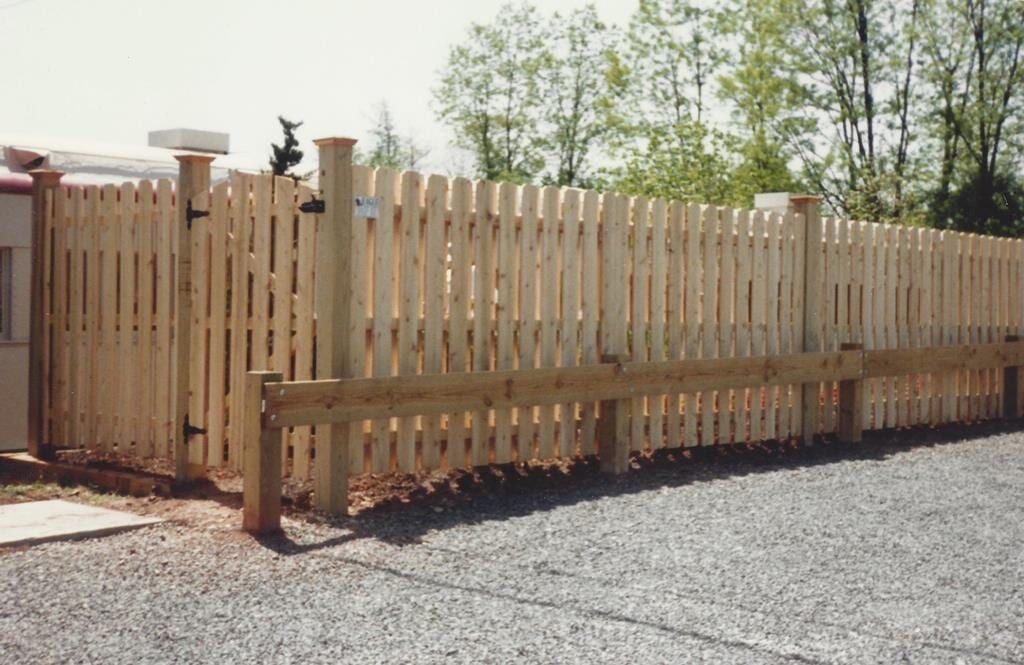 Enclosure fences – Branchburg, NJ - Eagle Fence Supply Inc