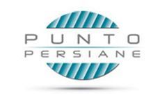 Logo Punto Persiane con testo grigio e dettagli ovali a righe color verde acqua su sfondo bianco.